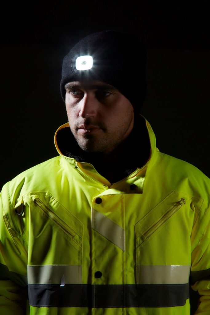 Kootud müts sisseehitatud LED pealambiga. - Image 6